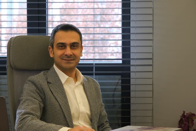 Doç. Dr. Emrah Ceylan