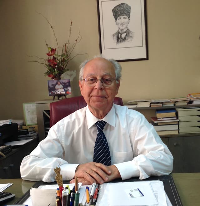Prof. Dr. Tankut İlter