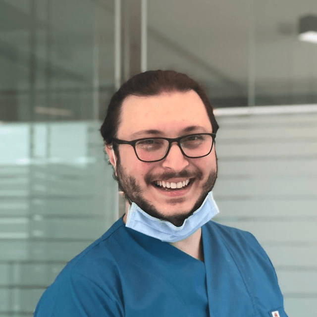 Uzm. Dr. Dt. Mehmet Mert Özcan