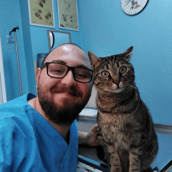 Vet. Ömer Kuruoğlu