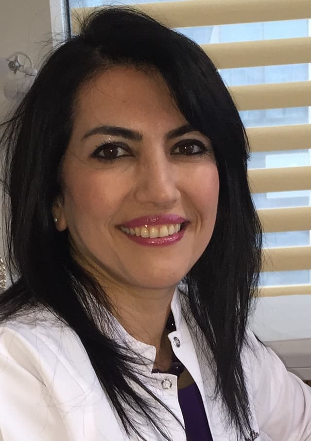 Op. Dr. Ayşe Öztürk