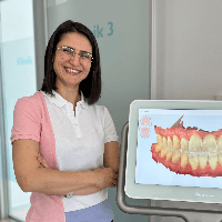 Uzm. Dr. Dt. Emel Yeşil Şahin