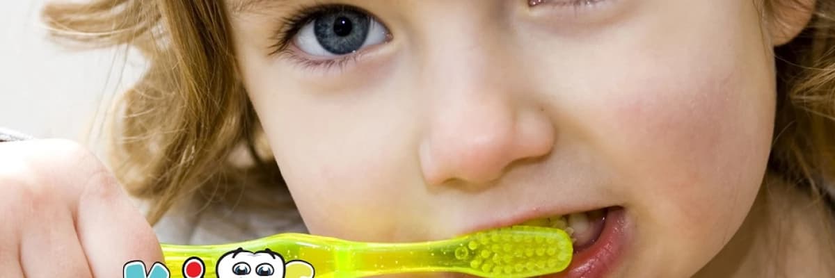 Çocuklarda diş fırçalama alışkanlığı kazanımı yaşı kaç olmalı?