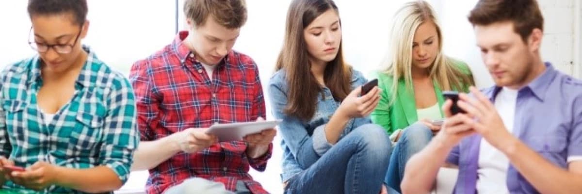 İletişim çağının yalnızlığı ile başbaşayız