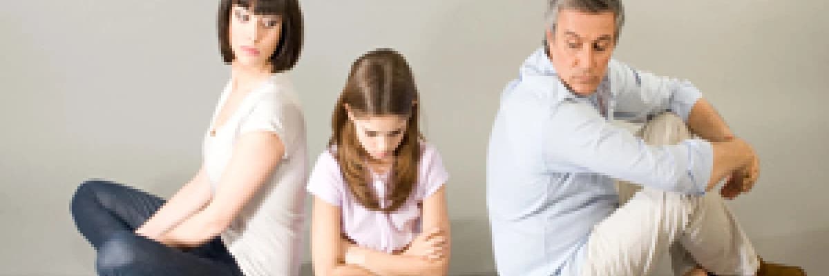 Ergenlik Döneminde Anne Baba Ergene Nasıl Davranmalıdır?