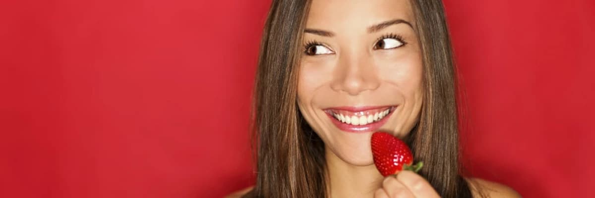 GENÇ KIZLARIN BESLENMESİ