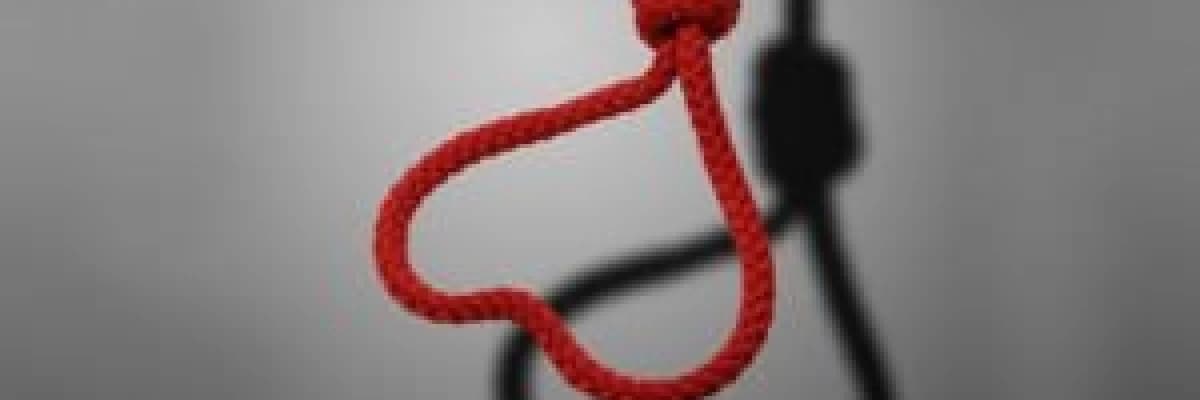 Ergenlik döneminde görülen intiharlara dikkat!