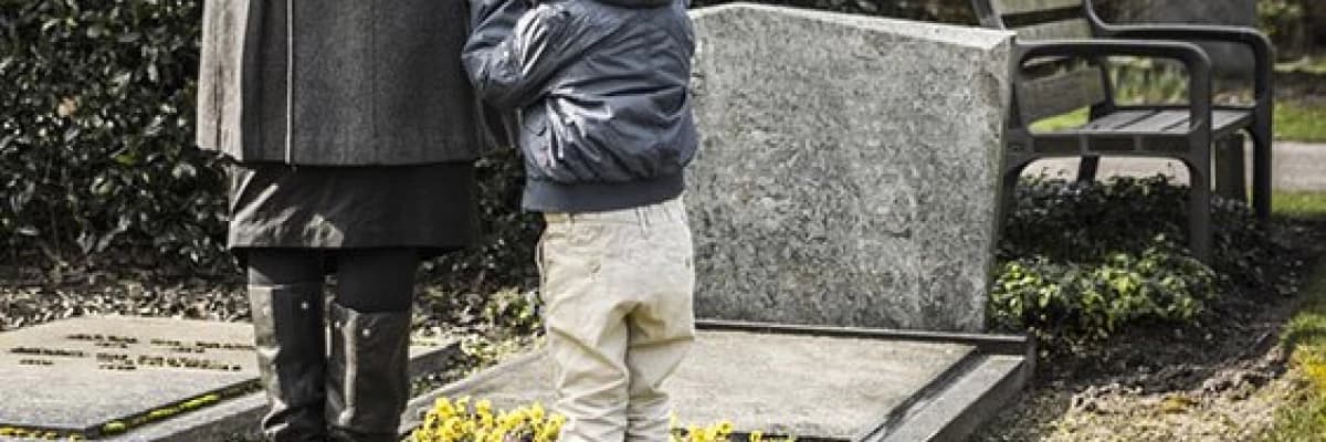 ÇOCUKLARA ÖLÜMÜ NASIL ANLATMALIYIZ?