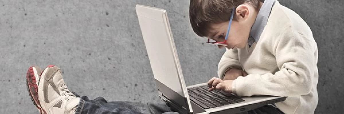 Çocuğunuz İnternet bağımlısı mı?