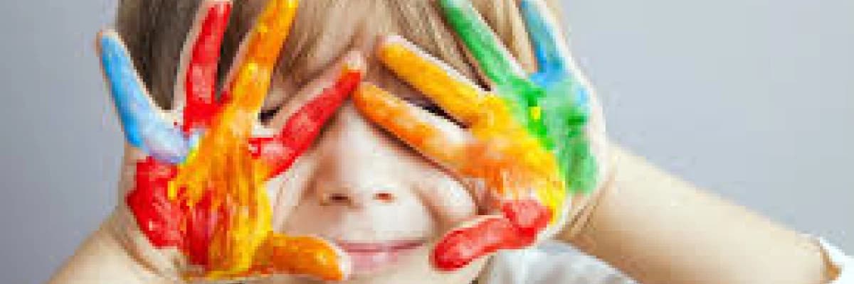 ÇOCUK MERKEZLİ OYUN TERAPİSİ NEDİR?