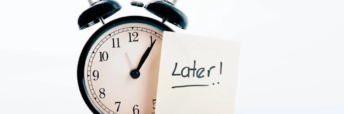 Erteleme Davranışı: Psikolojik Nedenleri ve Üstesinden Gelme Yolları