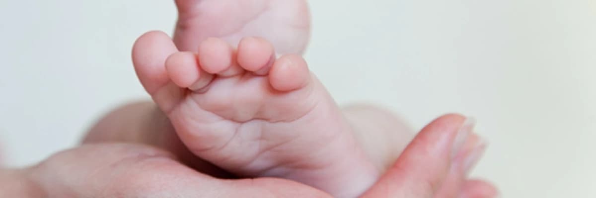Yenidoğanlarda Ayak Ve Tırnak Problemleri