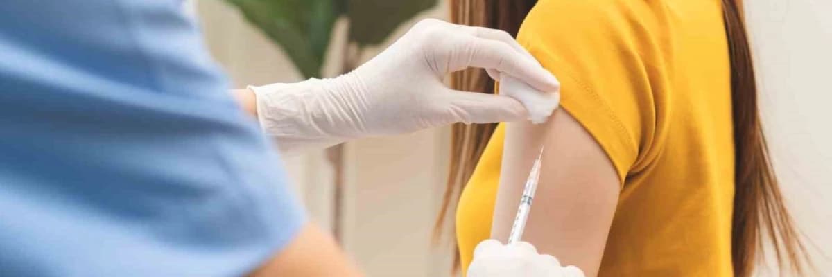 HPV virüsüne karşı uyarılar: Çocuklarımızı koruyalım, vakti gelince aşı yapalım !