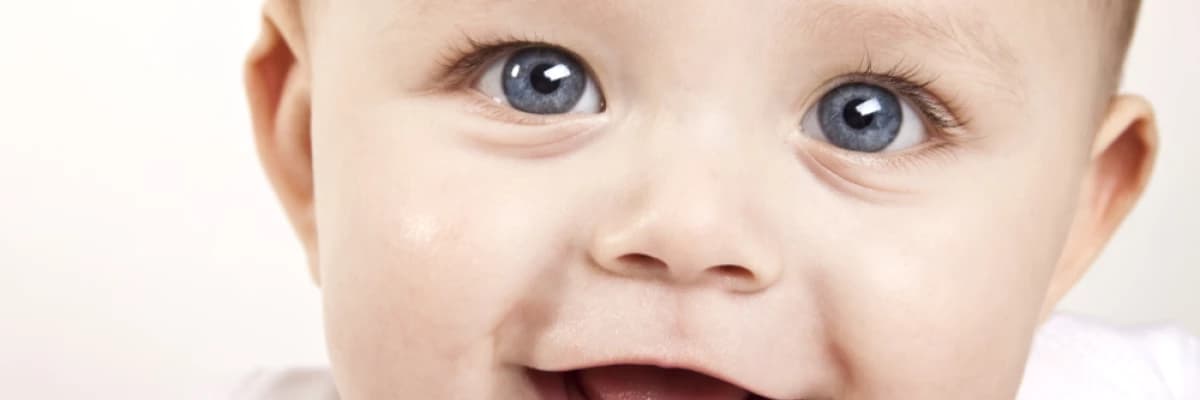 BEBEĞİNİZİN İLK GÖZ MUAYENESİNİ HAYATTAKİ İLK AYLARINDA YAPTIRIN