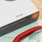 Kolesterol İlacı Bırakılabilir Mi? Yoksa Ömür Boyu Mu Kullanılmalı?