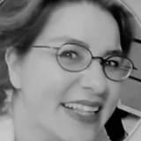 Uzm. Dr. İlgen Nakipoğlu Şenli