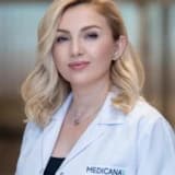 Op. Dr. Funda Öztürk Profil Fotoğrafı