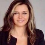 Klinik Psikolog Nurçin Eğercioğlu Gösterişli Profil Fotoğrafı