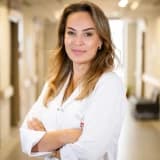 Op. Dr. Esra Emral Profil Fotoğrafı