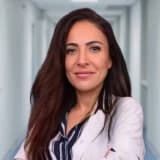 Op. Dr. Nimet Özalp Devseren Profil Fotoğrafı