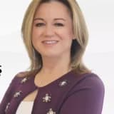 Op. Dr. Yeksin Helvacıoğlu Karataş Profil Fotoğrafı